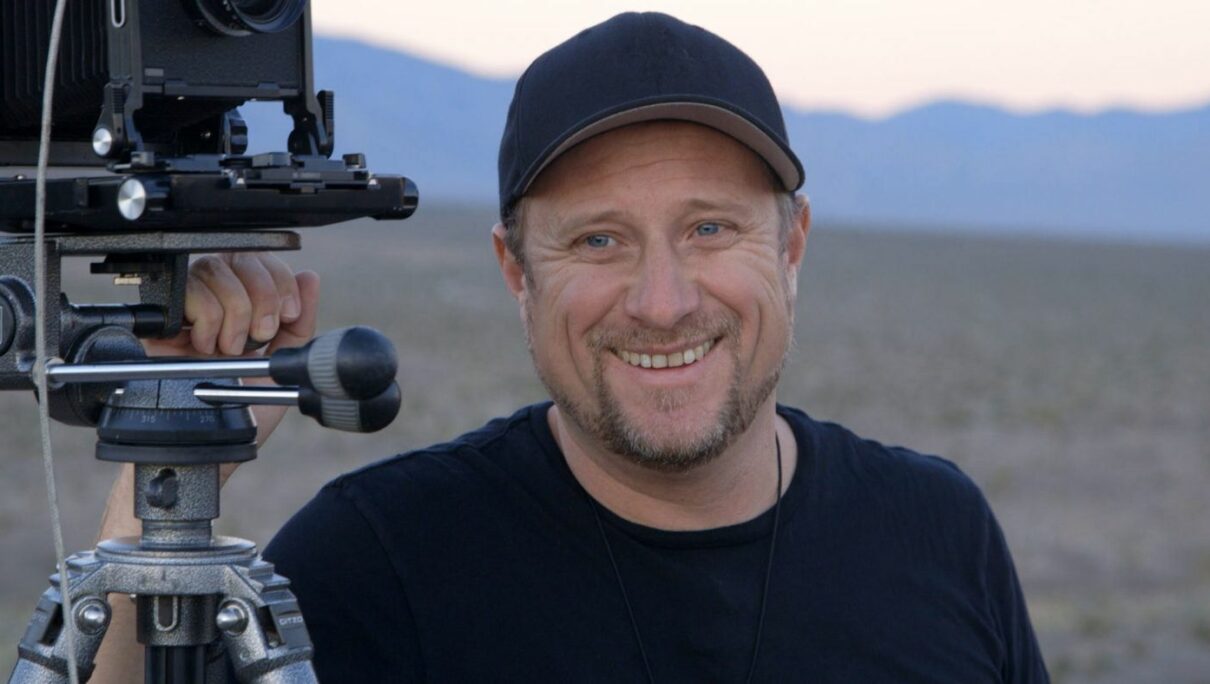 L’Œil de la Machine : Trevor Paglen et l’Esthétique de la Surveillance